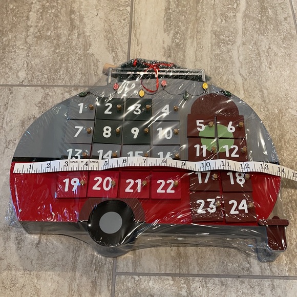 Ashland Christmas Countdown Advent Calendar - Picture 2 of 6